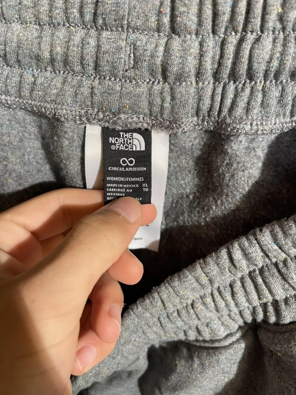 The North Face Shorts Womens XL Gray Fleece Sweat Elastic Waist Pockets Lounge